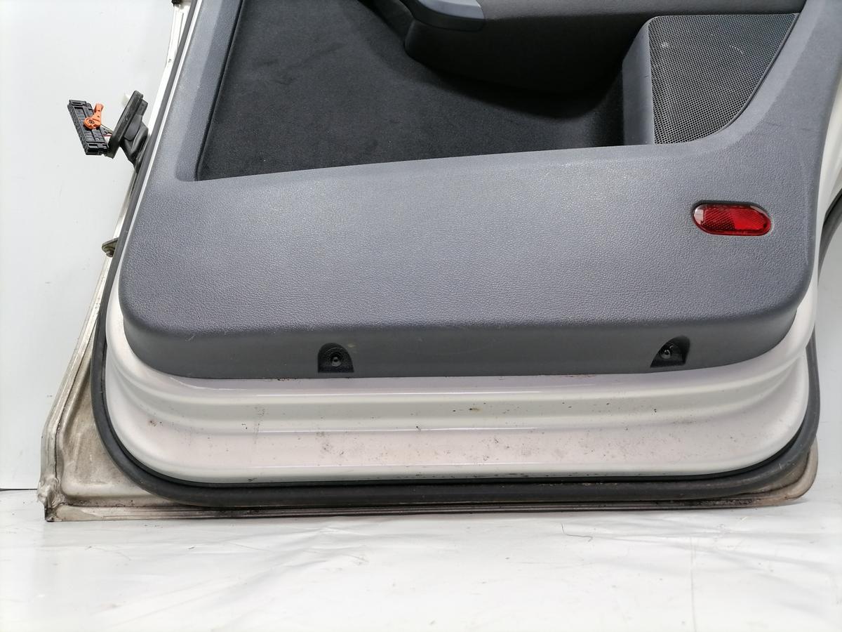 VW Touran original T&uuml;r hinten rechts LR7L Silver Leaf Rohbau Bj.2009